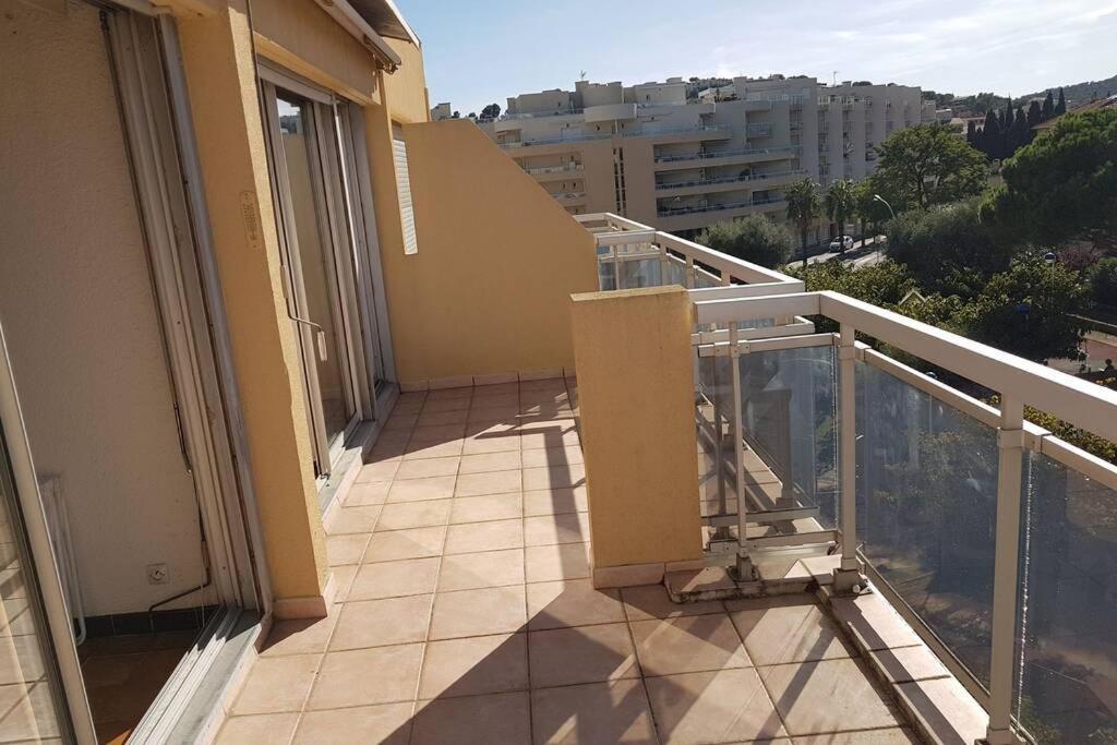 Appartement Deux Pieces , Climatise, Terrase, Cavalaire Exteriör bild
